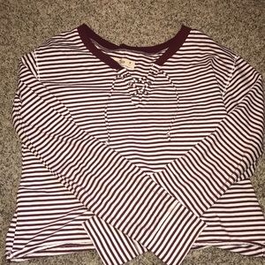 M HOLLISTER LONG SLEEVE STRIPED SHIRT